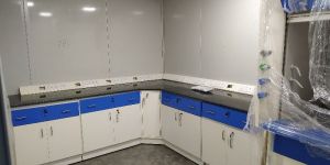 Pharmaceutical Laboratory Furniture