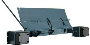 Manual Dock Leveler