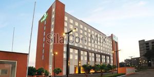 Hotel Construction Service