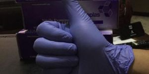 Nitrile Examination Gloves