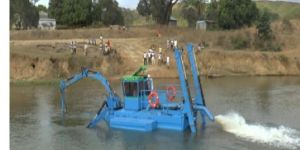 Amphibious Dredger (Water King )