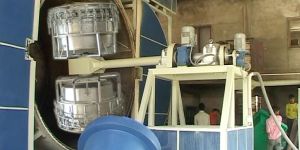 Shuttle Type Rotomoulding Machine