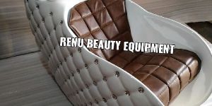 Renu Salon Chair