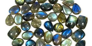 Labradorite Stone