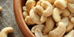 W320 Grade Cashew Nuts