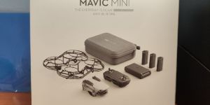DJI Mavic Mini Fly More Combo Drone FlyCam