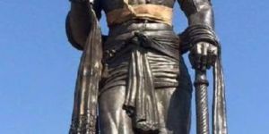 Metal Hanuman Statue