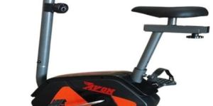 UP-912 Upright Bike
