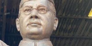 Metal Subhas Chandra Bose Statue