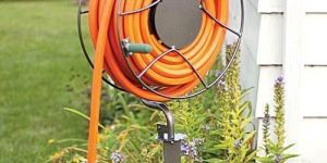Vertical Swiveling Hose Reel