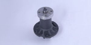 DX-557 Matador F 307 Tractor Water Pump Assembly