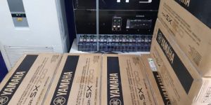 New YAMAHA PSR SX 900 61 KEYS KEYBOARD