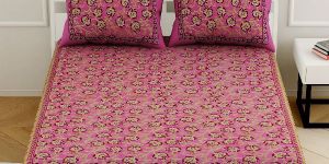 RED PAISLEY PRINT COTTON QUEEN SIZE BED SHEET WITH 2 PILLOW COVERS