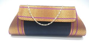 Pure Paithani Damaru Clutch
