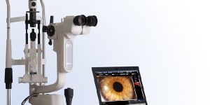 Topcon Slit Lamp