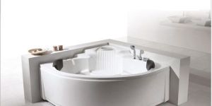 Corner Bathtub