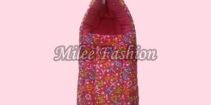 Sharing Carry Cum Bed