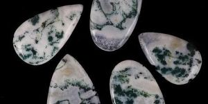 Tumbled Agate Gemstone