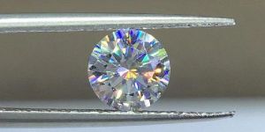 White Round Moissanite Diamond