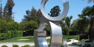 Sculpture Water Fountain