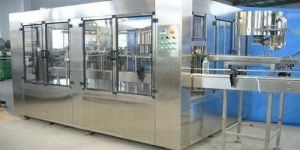 Fully Automatic Rinsing Filling & Capping Machine