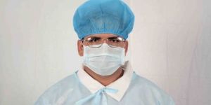 Surgeon Face Mask MeltBlown