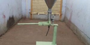 Manual Cream Filling Machine