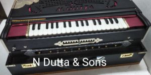 13 Scale Changer Harmonium 4 Sets of Reeds