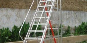 Aluminum Movable Ladder