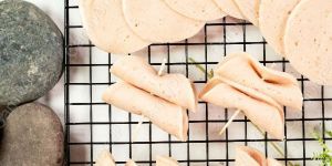 Chicken Plain Salami Sliced