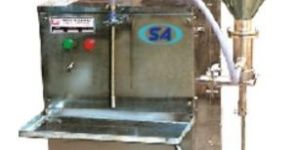 Semi Automatic Liquid Filling Machine
