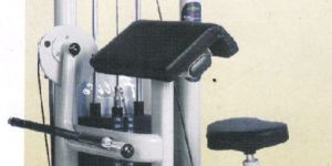 Bicep Curl Machine
