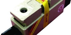 Porcelain Rewireable 32A Kit Kat Fuse