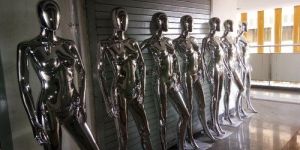 Female Chrome Mannequin