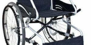 SM 100.3 F22 - Lightweight Manual Wheelchair