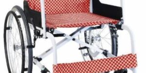 SM 150.5 F22 - Lightweight Foldable Manual Wheelchair