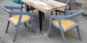 Outdoor Table Chairs Set