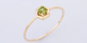 Solitaire Peridot 14K Yellow Gold Ring