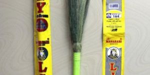 New Lilly Grass Broom