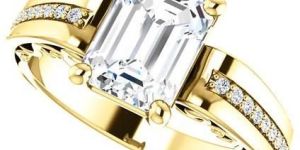 Emerald Radiant Cut Moissanite Engagement Ring