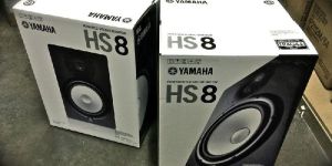 Yamaha HS8 Powered Studio Monitor Speaker