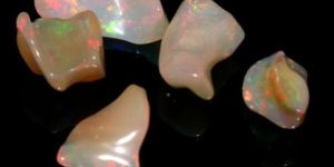 T89 Polished Opal Stones