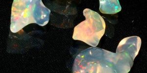 T94 Polished Opal Stones