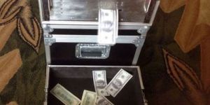 Money Cleaning Machine