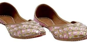 Purple Punjabi Jutti