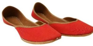 Red Punjabi Jutti