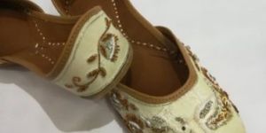 Zardozi Embroidered Jutti