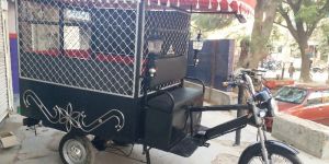 Electric Multi Utility E Rickshaw