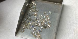 Excellent Cut Ring off White Moissanite Diamond