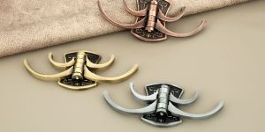 Rajwadi Cloth Hook